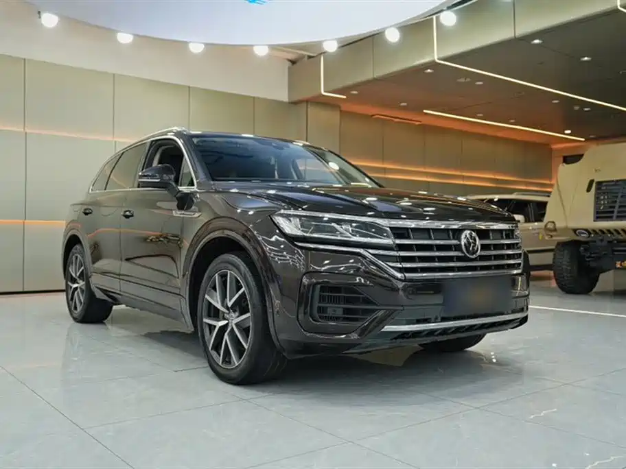 Volkswagen Touareg 2019 3.0TSI Sharp Edge Edition China VI фото 12