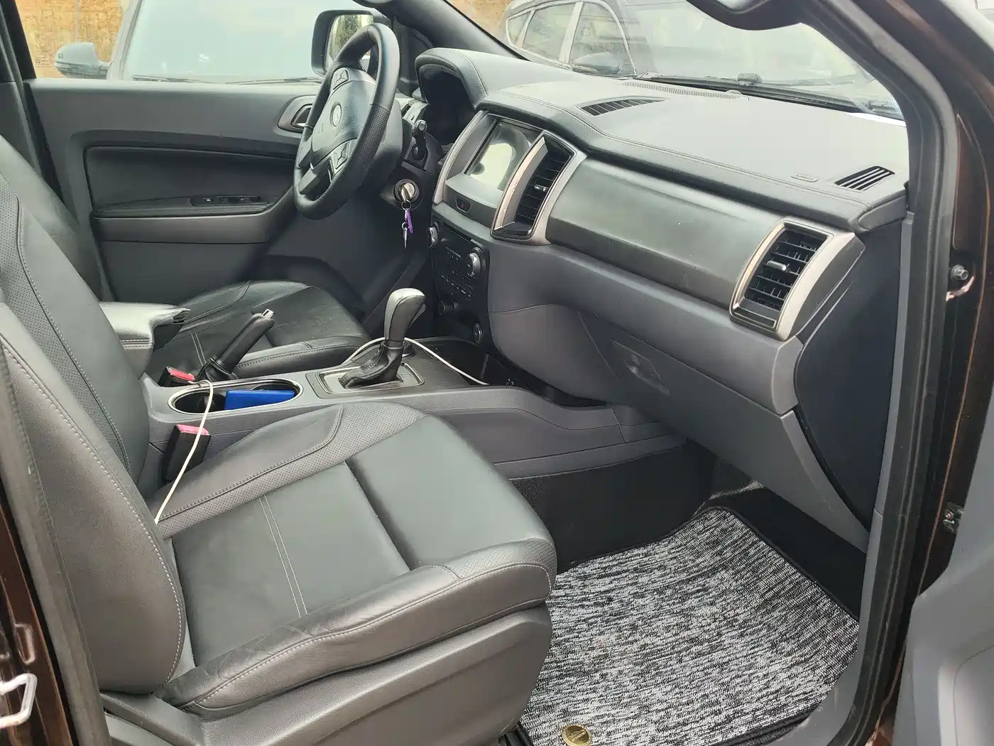 Ford Everest 2017 2016 2.0T Gasoline Automatic 4WD Luxury Edition