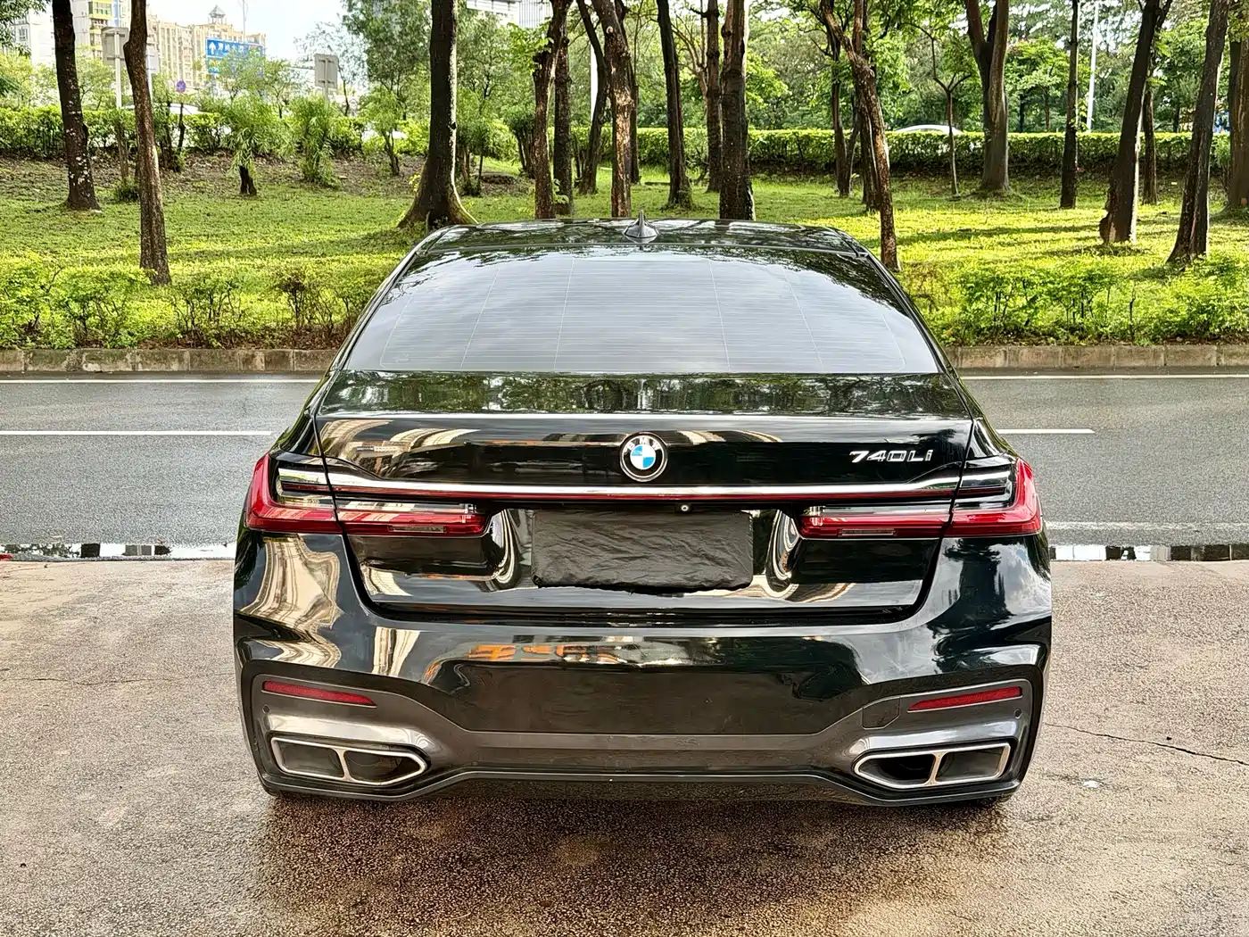 BMW 7 Series 2016 740Li Leading Edition фото 7