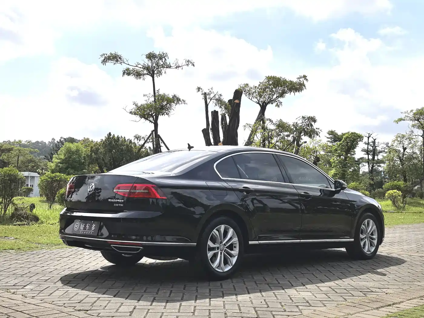 Volkswagen Magotan 2019 330TSI DSG Luxury Class China VI фото 5