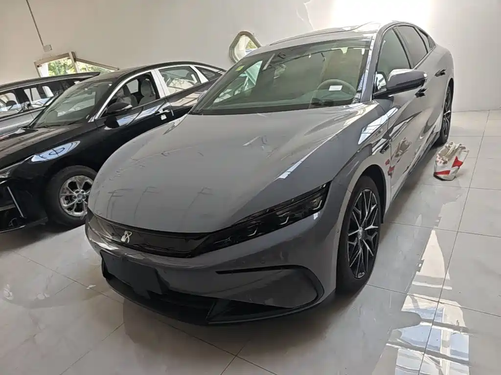 Фото 2 - BYD Han