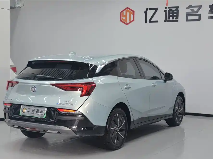 BUICK SLIGHTLY BLUE 6