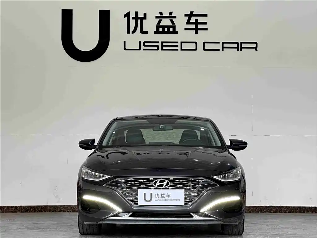 Hyundai Fista 2019 280TGDi Sport Edition China VI фото 2
