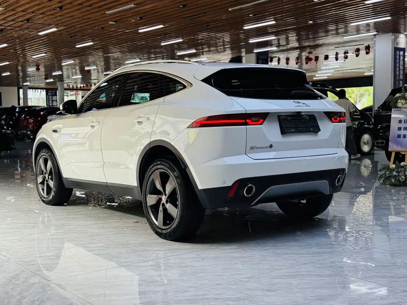 Jaguar E-PACE 2024 2024 Progressive Sport Edition R-DYNAMIC S