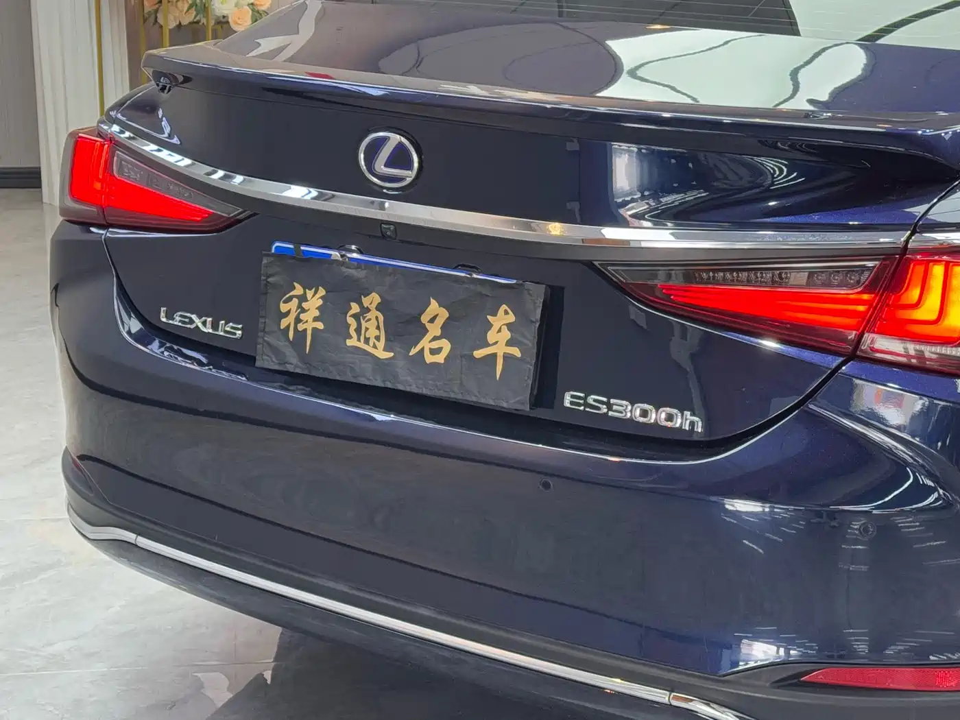 Lexus ES 2021 300h Excellence Edition фото 22