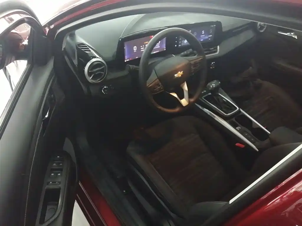 CHEVROLET CRUZE
