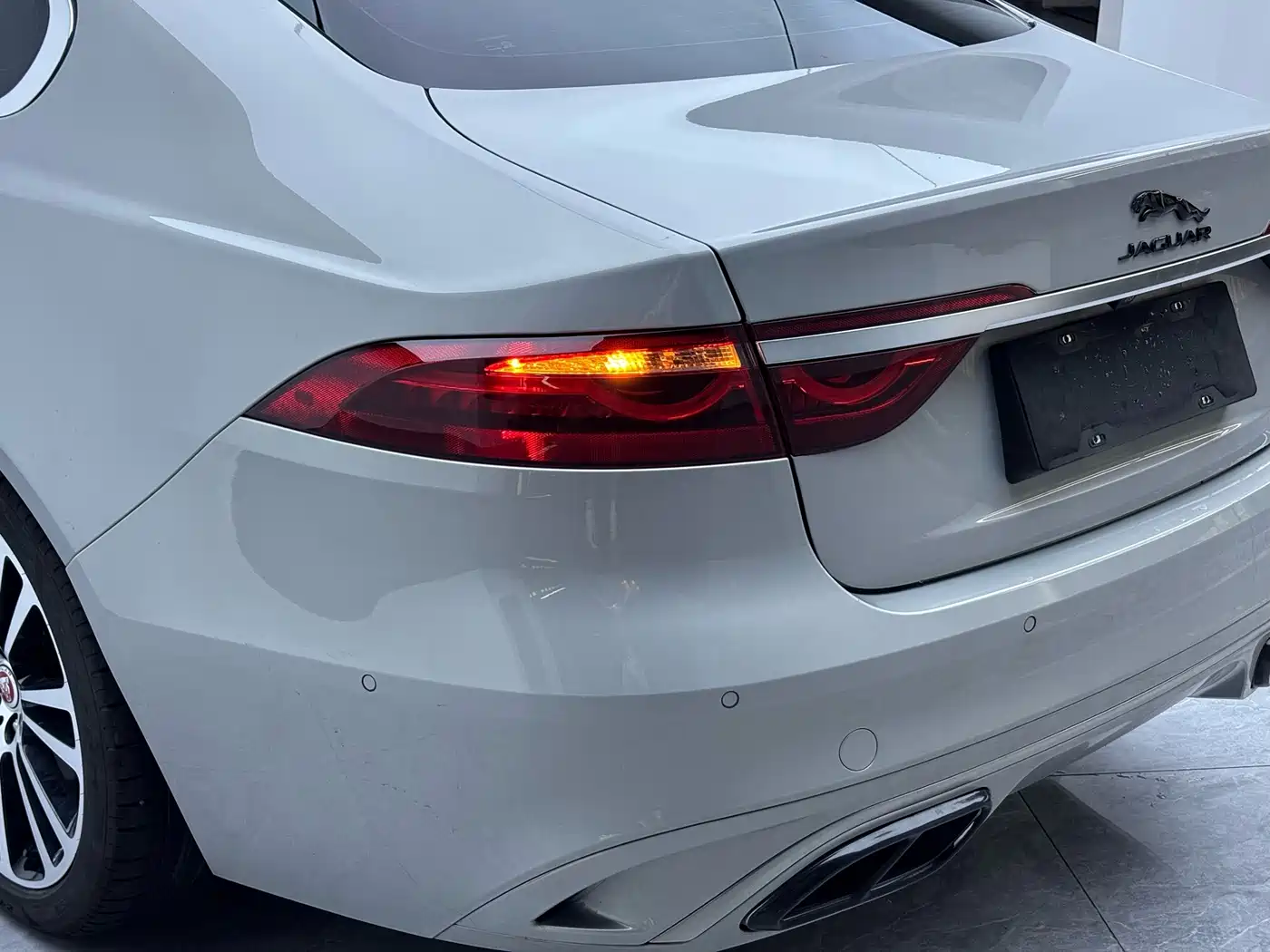 Jaguar XFL 2025 2025 2.0T P250 FWD Luxury Edition