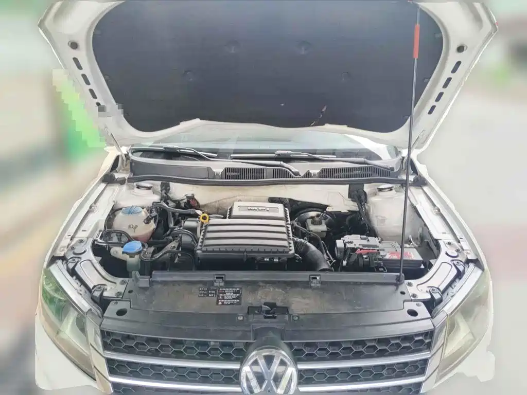 Фото 3 - Volkswagen Lavida