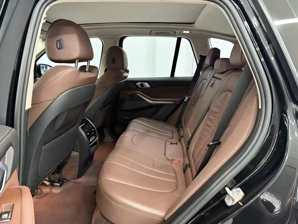 Photo 6 - BMW X5 (Import)