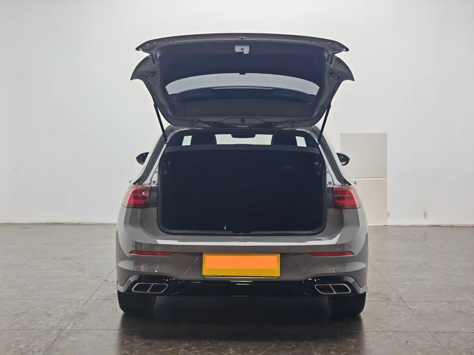 Фото 13 - Volkswagen Golf