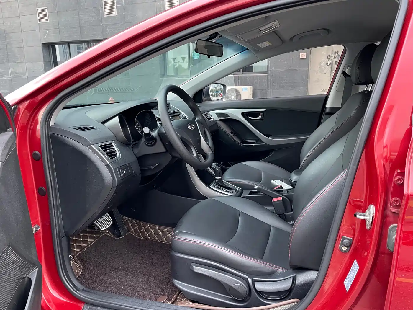 Hyundai Langdong 2015 2015 1.6L Auto Trend
