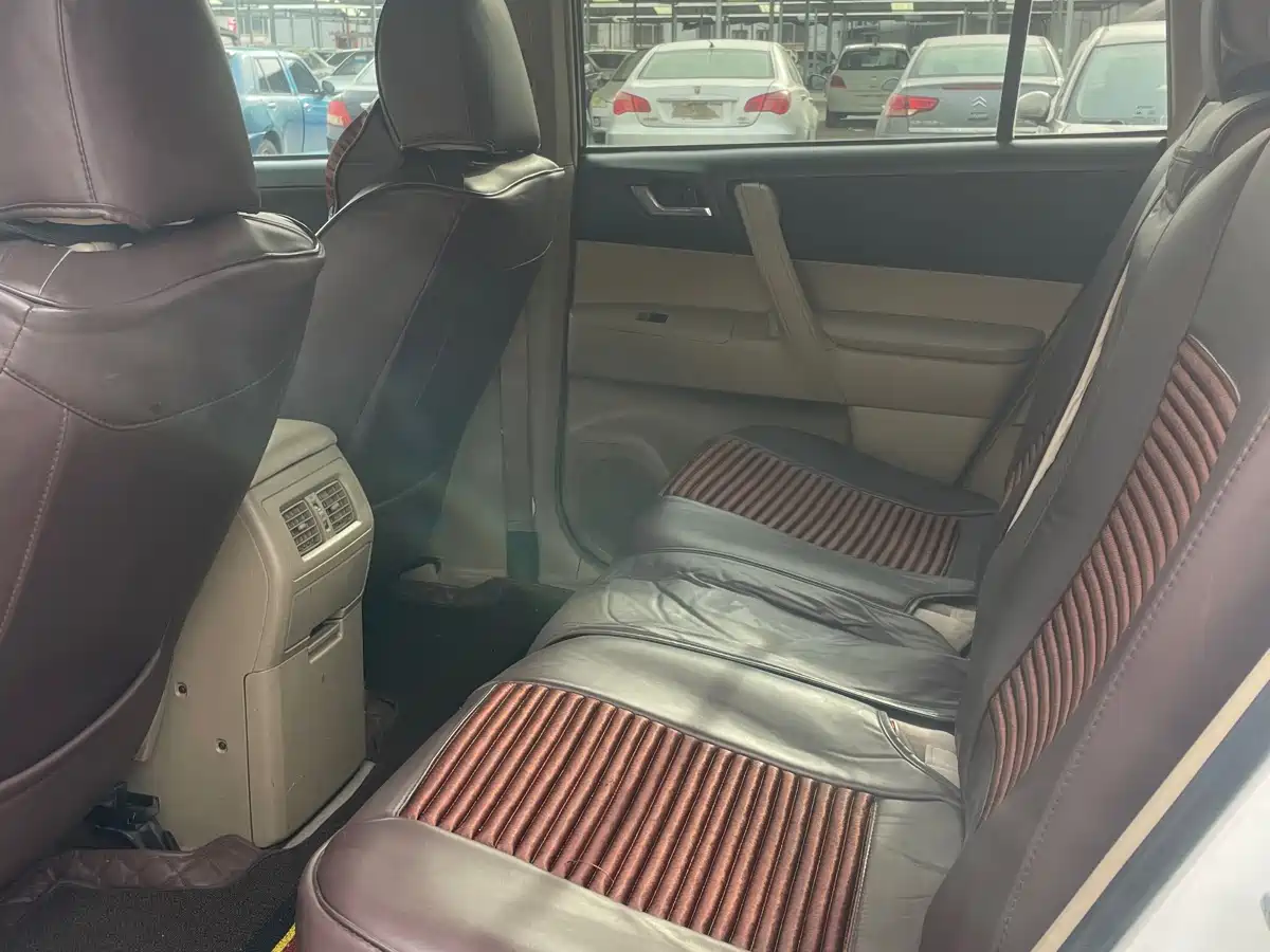 Toyota Highlander 2009 2.7L 2WD 5-seater Elite Edition фото 4