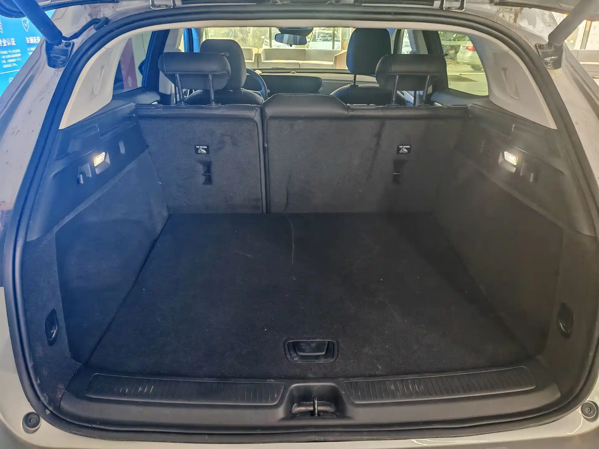 Photo 9 - Buick Envision S