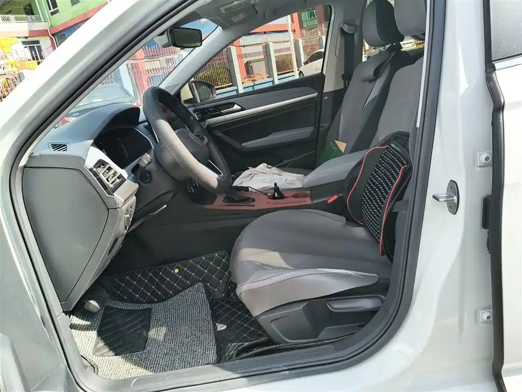 Volkswagen Lavida 2024 Model 1.5L Automatic 5 Million Edition фото 8
