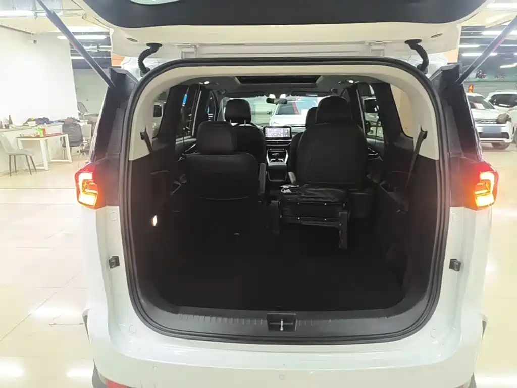 Maxus Maxus G50 2020 2020 1.5T Auto Luxury