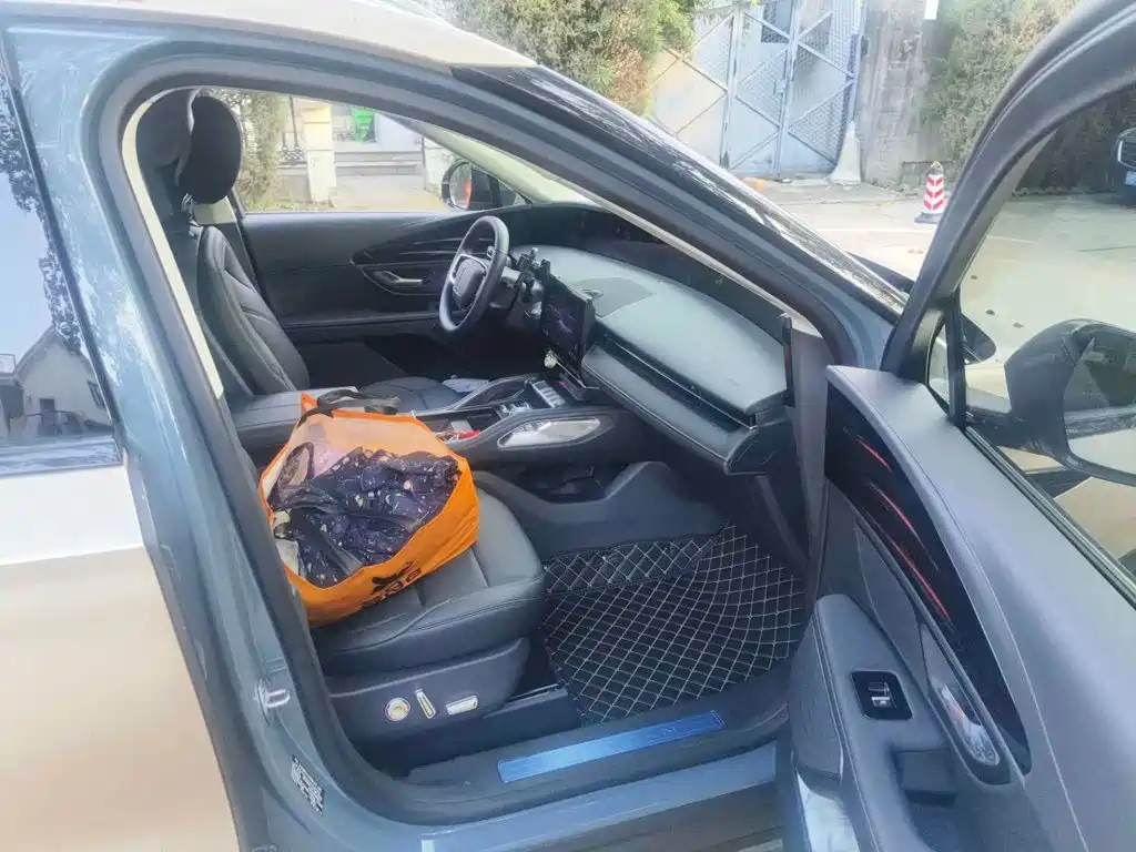 Lincoln Nautilus 2026 2025 2.0T FWD Launch Edition