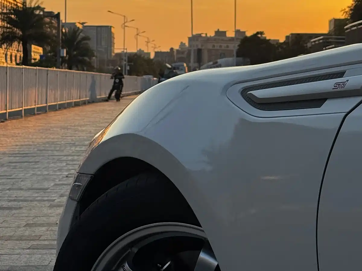 Photo 4 - Subaru BRZ