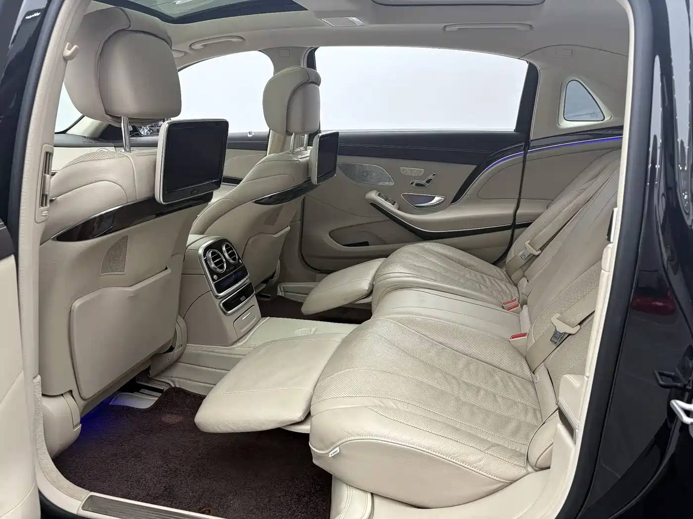 Mercedes-Benz Maybach S-Class 2015 S 400 4MATIC фото 8