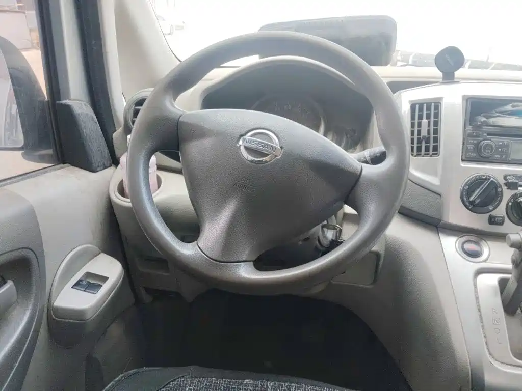 Nissan NV200 2014 2014 1.6L CVT Luxury (China IV)