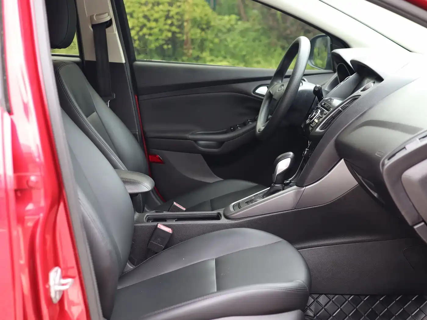 Ford Focus 2018 2018 Hatchback Classic 1.6L Automatic Comfort Smart Edition