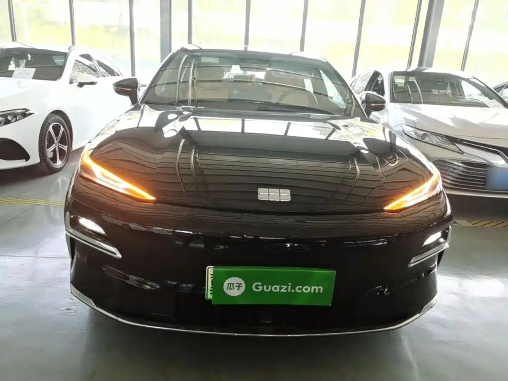 Geely Galaxy Galaxy Xingyao 8 2025 2025 130km EM-i Premium Edition