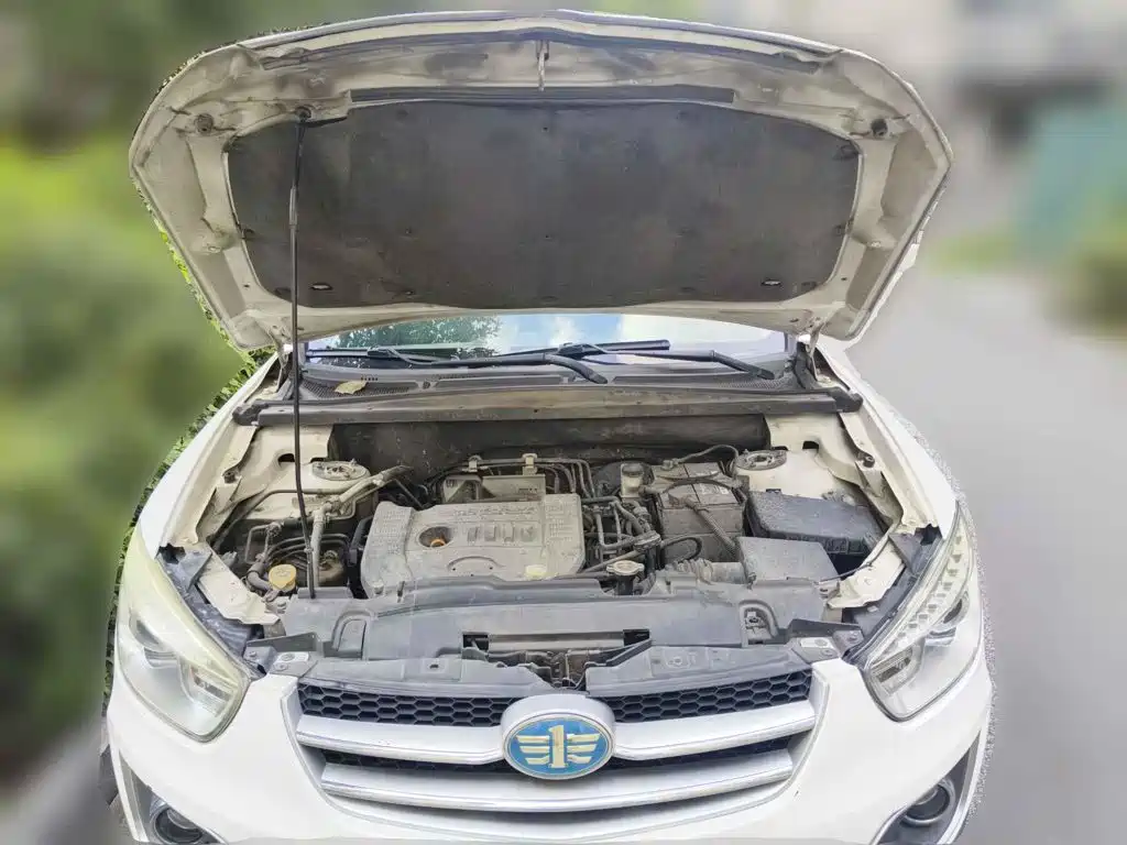 Besturn X80 2014 2015 2.0L Automatic Comfort