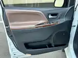 صورة 14 - Toyota Sienna