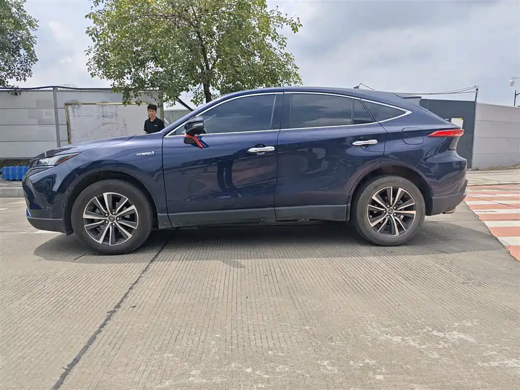 Toyota Lingfang HARRIER 2022 2022 Hybrid 2.5L CVT 2WD Luxury Edition