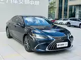 Фото 3 - Lexus ES