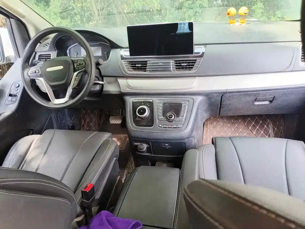 SAIC Maxus Maxus G20 2023 2023 Facelift ES 2.0T Gasoline Automatic Value Edition