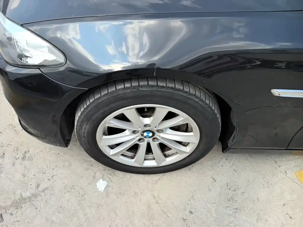 BMW 5 Series (Import) 2014 2014 520i Classic