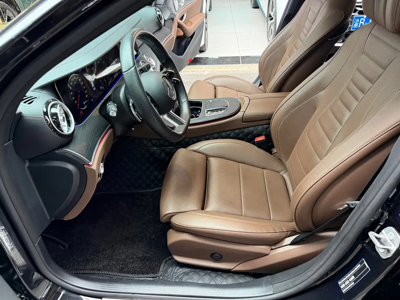 Фото 9 - Mercedes-Benz E-Class