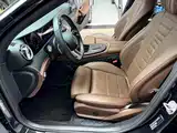 Photo 9 - Mercedes-Benz E-Class