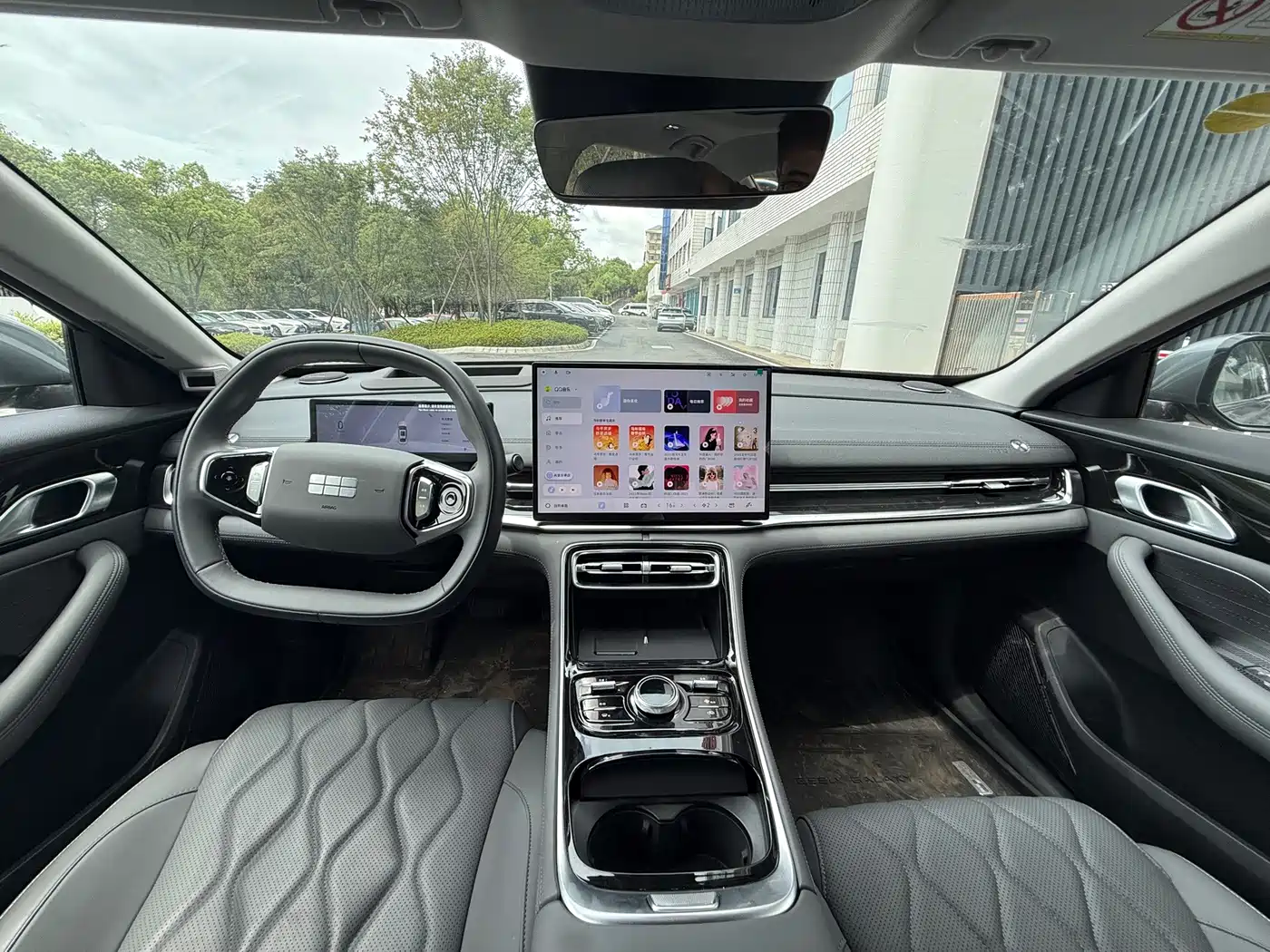 Geely Galaxy Galaxy A7 2025 2025 EM-i 150km Premium Edition