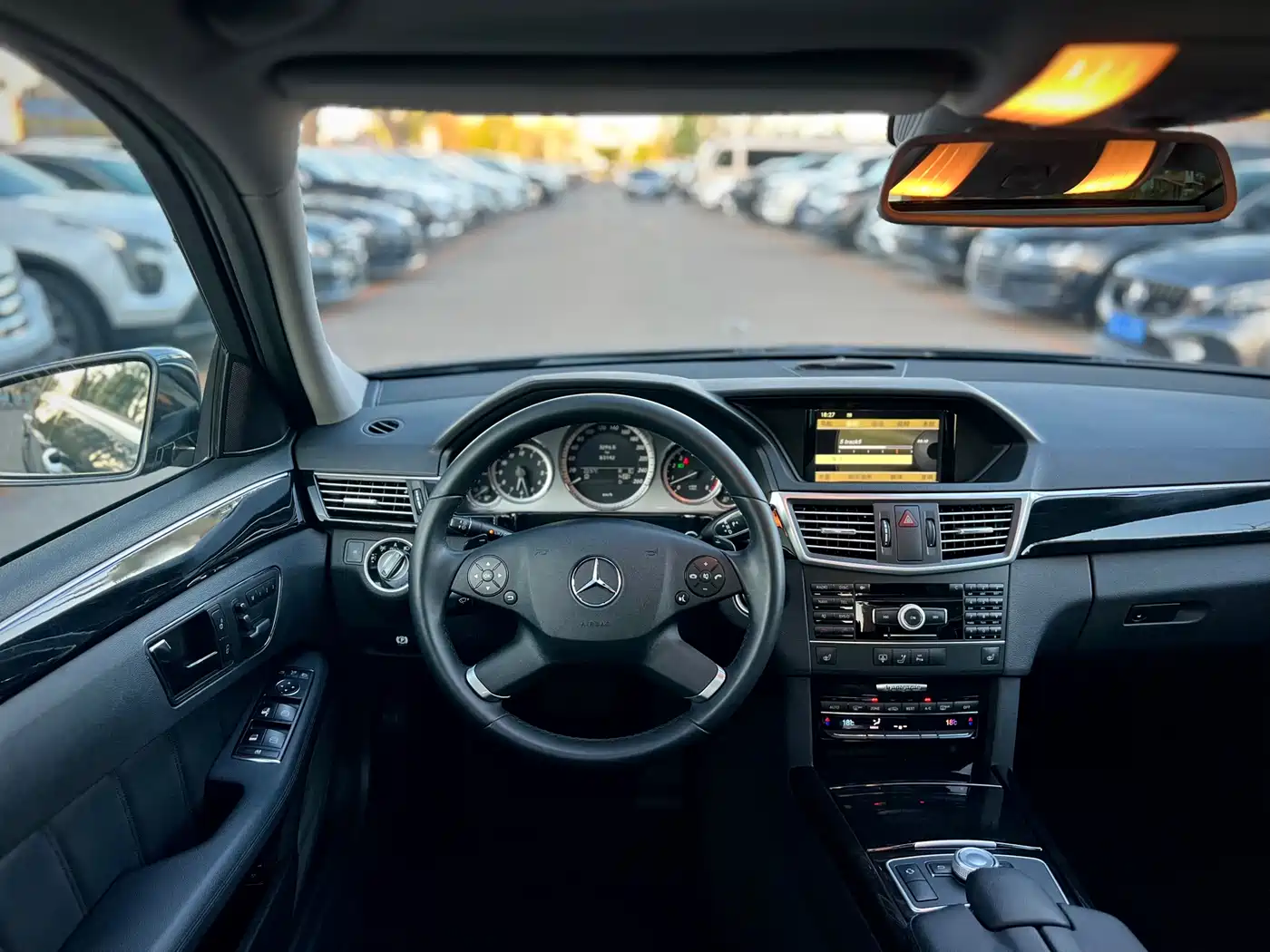 Mercedes-Benz E-Class 2010 E 300 L Fashion фото 11