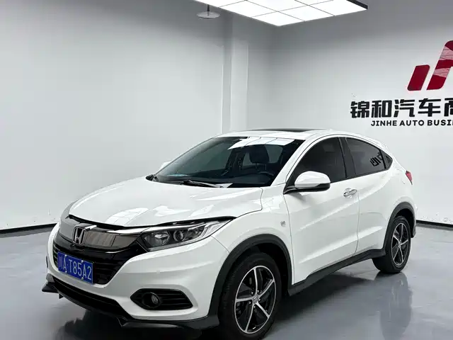 Honda Vezel 1.5L CVT, Авангард