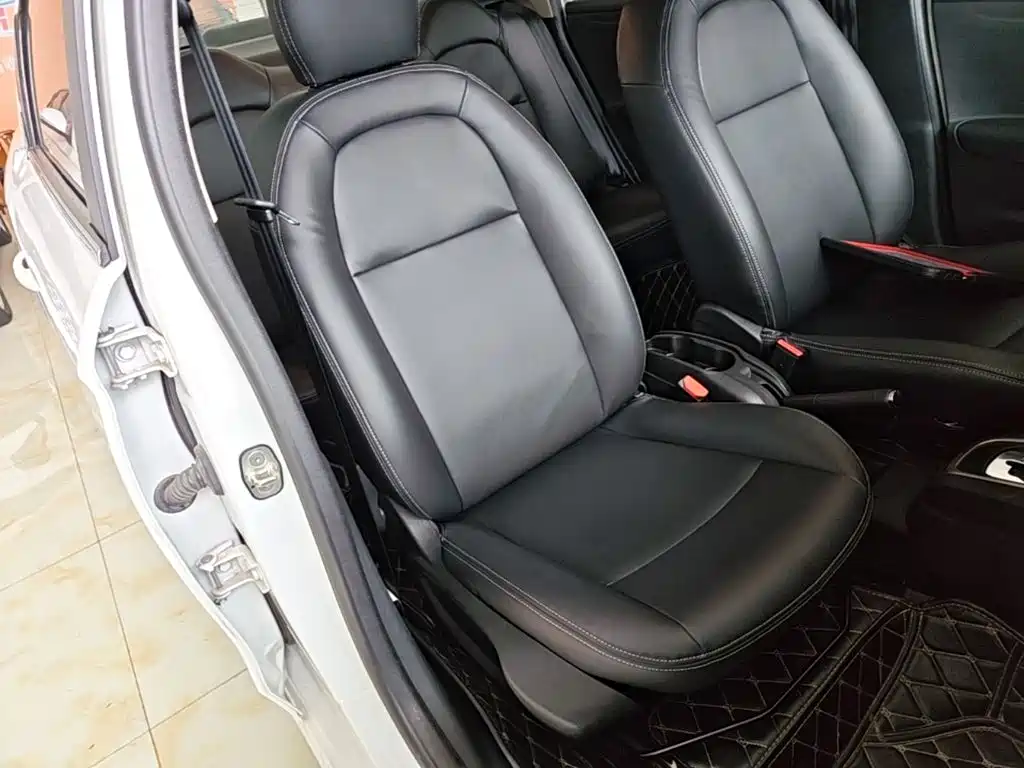 Peugeot 301 2017 2016 1.6L Auto Comfort Edition