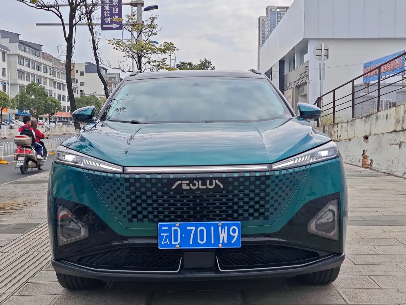 Dongfeng Aeolus Haohan 2023 2023 DH-i 1.5T Luxury Edition