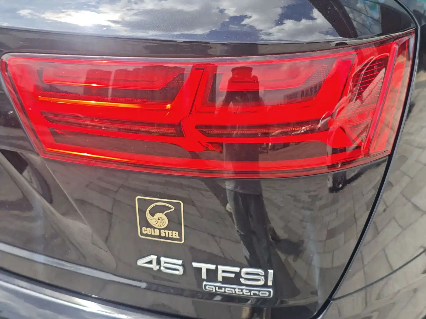Фото 10 - Audi Q7