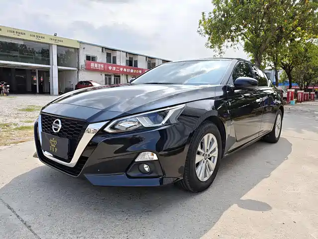 Nissan Teana 2023