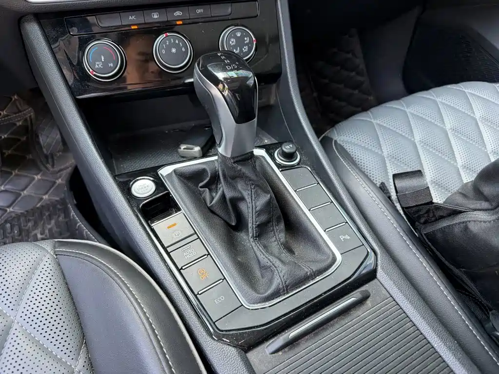 Volkswagen Sagitar, миниатюра 9
