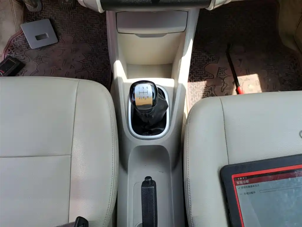 Venucia R50 2016 2015 1.6L Manual Fashion