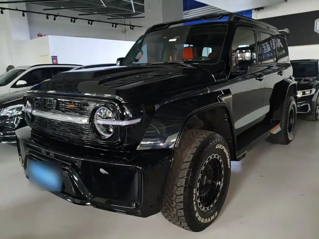 Crossboundary Auto Co-created Tank 300 2025 2023 2.0T Cyber Knight
