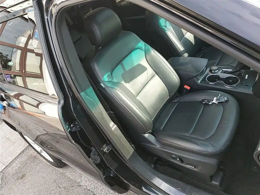 Ford Explorer (Import) 2017 2017 2.3T Trend Edition