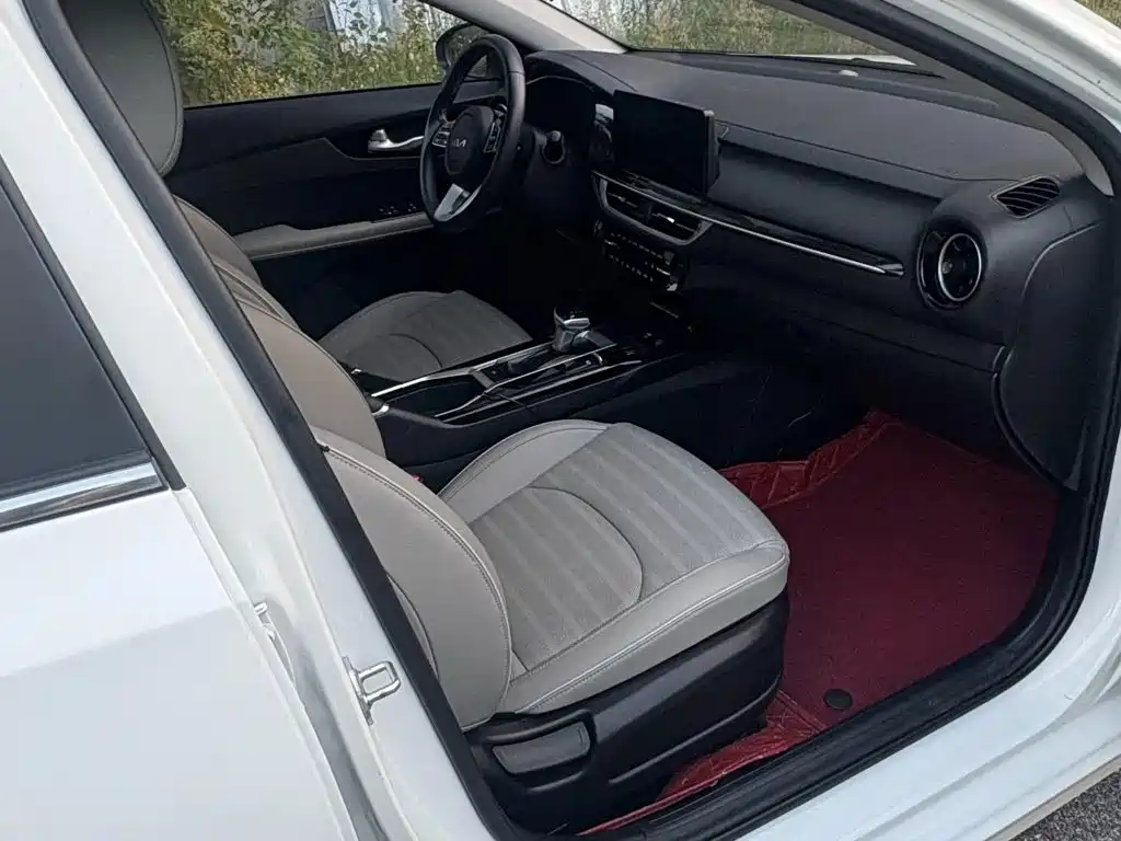 Kia K3 2024 2023 Model 1.5L CVT Luxury Edition