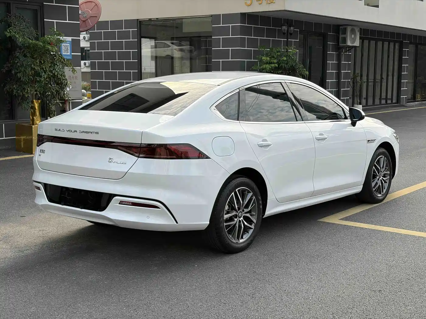 BYD Qin PLUS 2021 2021 EV 400KM Luxury Model