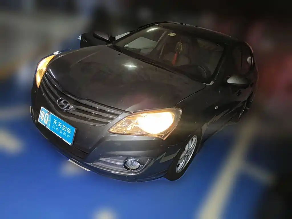 صورة 1 - Hyundai Elantra