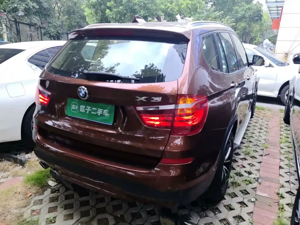 Photo 7 - BMW X3 (Import)