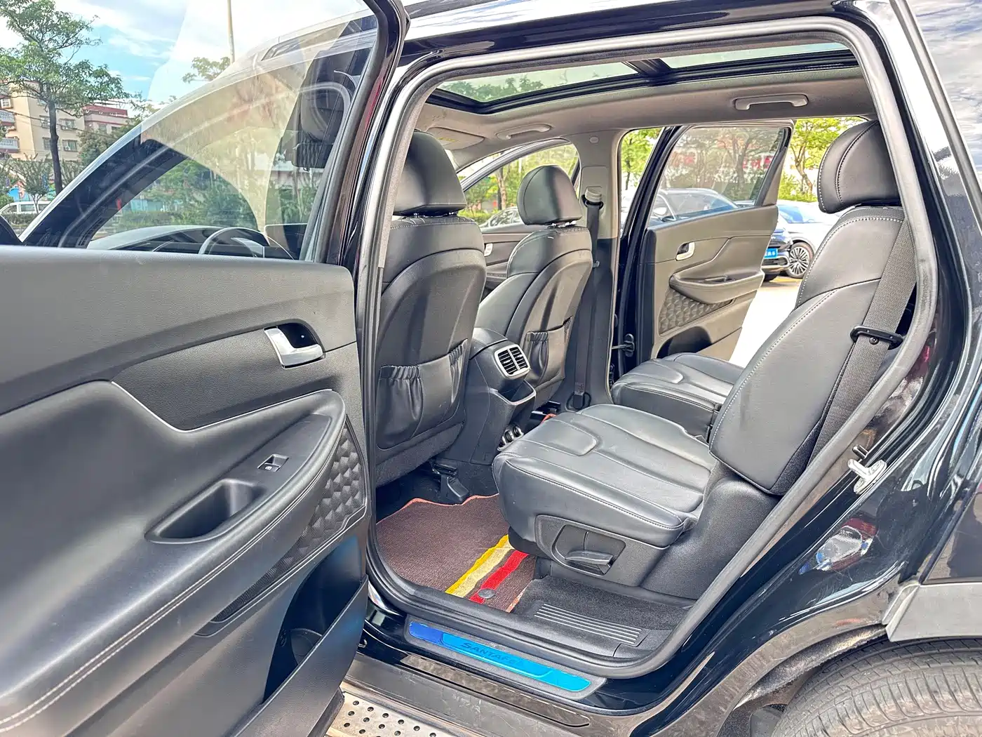 Фото 10 - Hyundai Santa Fe