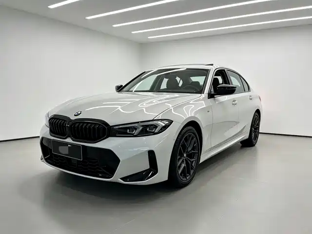 BMW 3 330Li, M Чёрный спорт-пакет